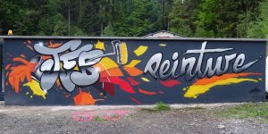 Décoration graffiti street art mur extérieur